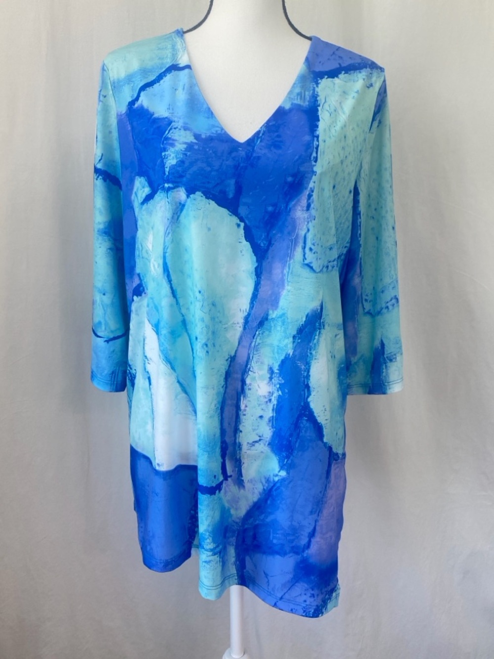 Clara Sun Woo Artsy Smartsy V-Neck Tunic Peri Blue Abstract Top size Large